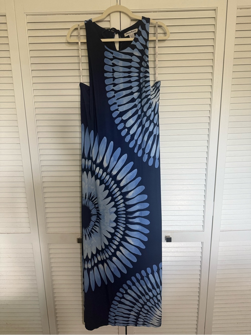 Tommy Bahama Navy and Light Blue Maxi Dress with Radiant Sunburst Print